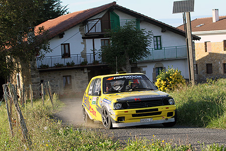 13 77  gernika
